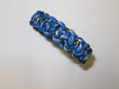 Paracord rannenauha muovilukolla - Image 4