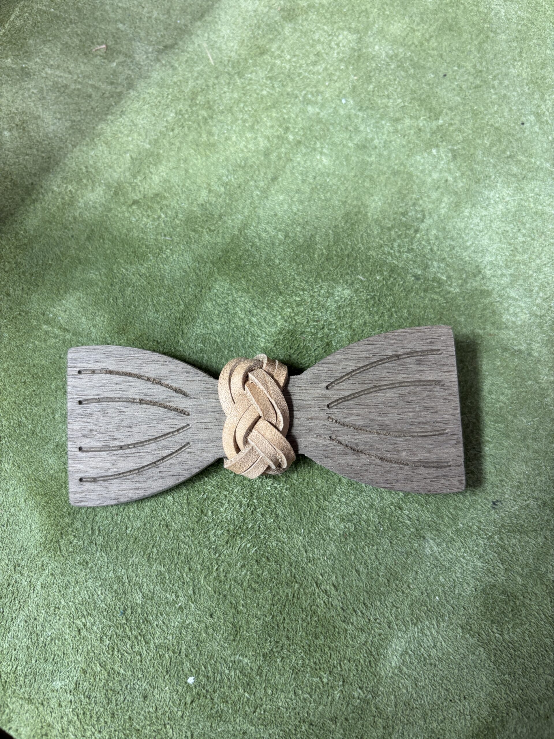 Puinen rusetti köysikoristeella - Image 2
